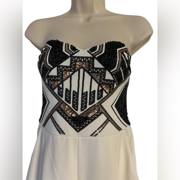 Express Strapless Sequin
Sweetheart Jumpsuit size 8/M - Picture 8 of 9